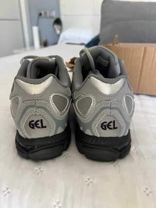 Asics GEL-NYC Grises deportivas