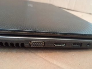 Portátil Acer Aspire 5560