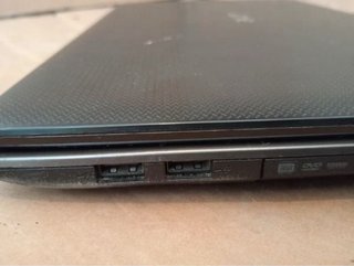 Portátil Acer Aspire 5560