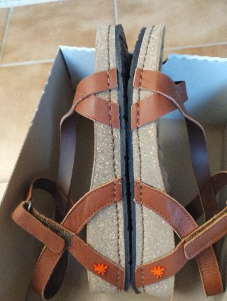 Sandalias de cuero ART.