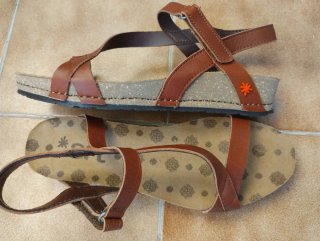 Sandalias de cuero ART.
