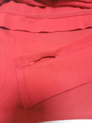 Camiseta térmica color rojo t.M kipsta