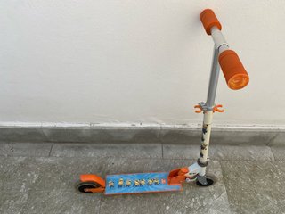 Patinete Minions niños