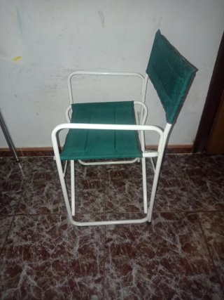 Silla transportable, en buen estado, no se a usado
