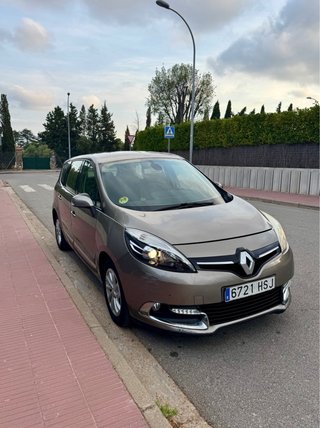 Renault Grand Scenic 2013