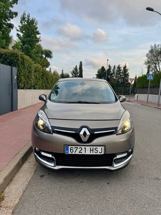 Renault Grand Scenic 2013