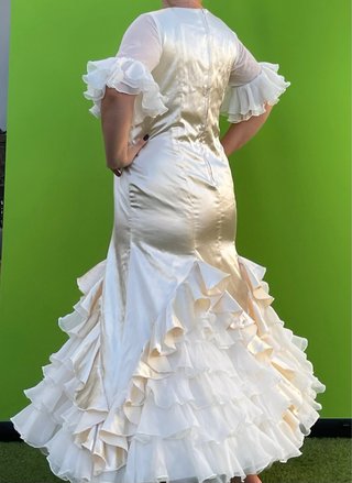 Traje de flamenca talla 46-48-50 elastica de raso