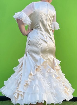 Traje de flamenca talla 46-48-50 elastica de raso