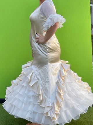 Traje de flamenca talla 46-48-50 elastica de raso