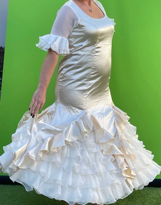 Traje de flamenca talla 46-48-50 elastica de raso