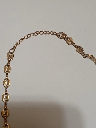 Collar de granos de café chapado en oro 18K