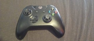 Xbox One X 1 TB – Muy buen estado
