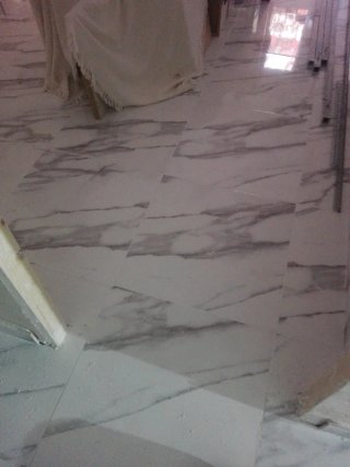 Se acen trabajos solado alicatado piscinas y obra