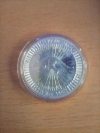 Moneda de una onza de plata 999