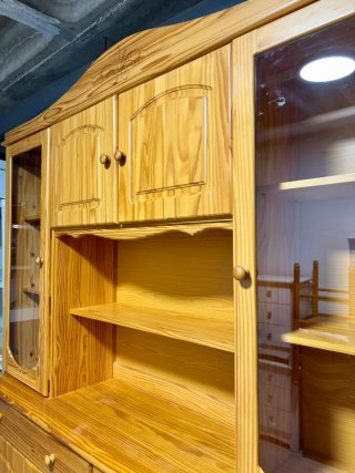 Mueble salón / librería. Madera de pino.