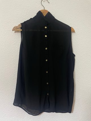 Camisa negra de tirantes