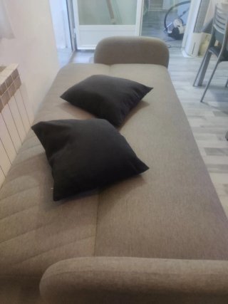 Sofá cama JYSK,2,00x70x1'10m.abierto