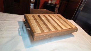 Tagliere rettangolare con maniglie