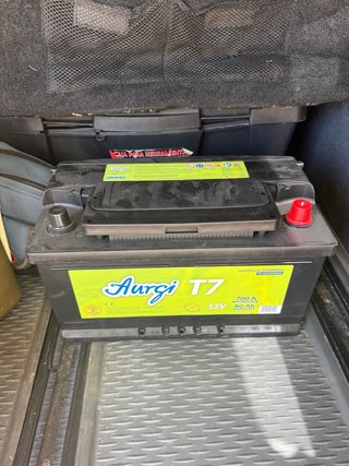 Bateria Aurgi 700A 80Ah negociable