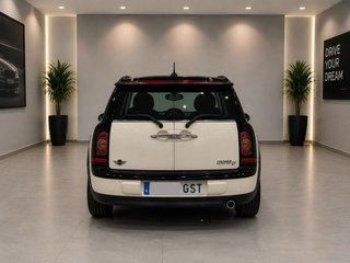 MINI Cooper Clubman D Automático – 110 CV