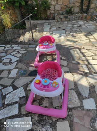 Vendo 2 passeggini per bambini