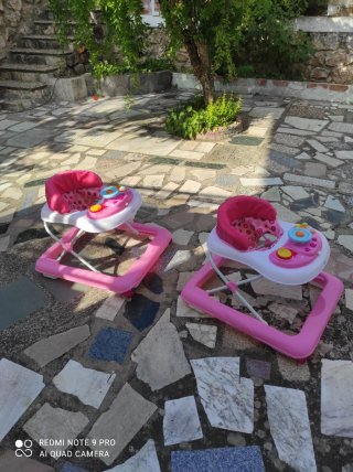 Vendo 2 passeggini per bambini