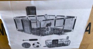 Parque infantil con canasta