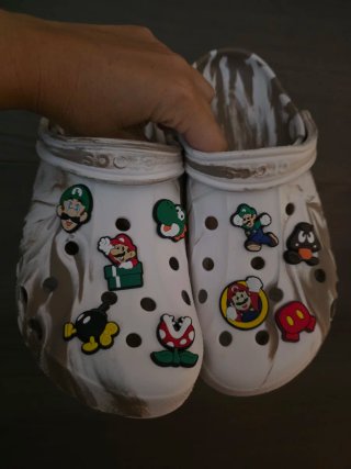 Crocs  42-43 (27 cm), nuevos