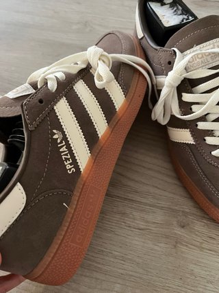 Sapatilhas spezial adidas