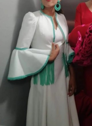 Traje de flamenca con chaqueta torera+regalo.