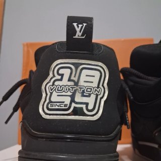 Louis Vuitton Skate nere 44