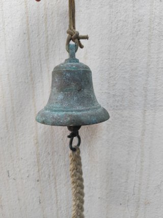 Campana de bronce