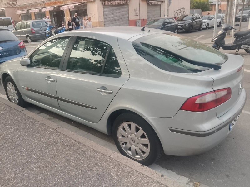 Renault Laguna 2002 - foto 1