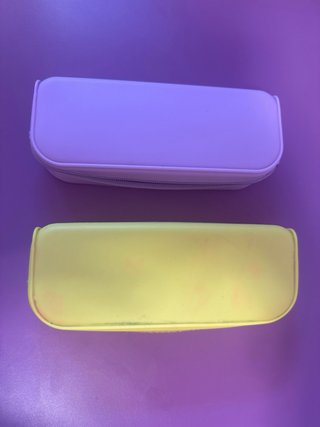 Confezione da 2 astucci scolastici / trousse (viola e giallo)
