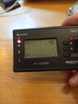 Metrónomo afinador  ET-68GB