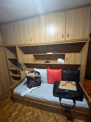 Conjunto dormitorio juvenil, incluye cama nido.