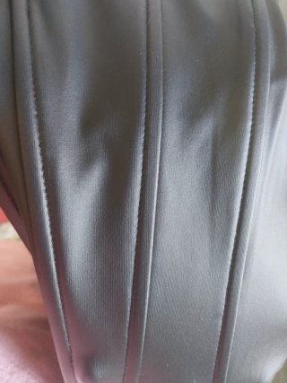Vestido corto negro con corsé