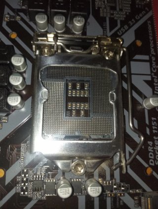 PACK PLACA BASE + I5 9600K + DISIPADOR.