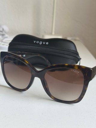 Gafas de sol - Vogue