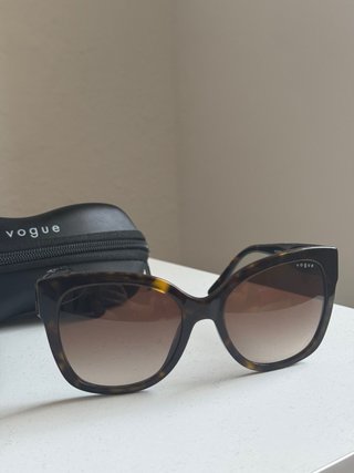 Gafas de sol - Vogue