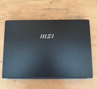 Pórtatil MSI