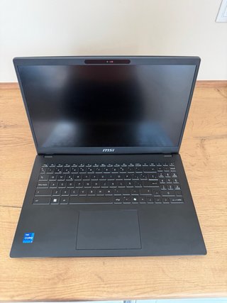 Pórtatil MSI