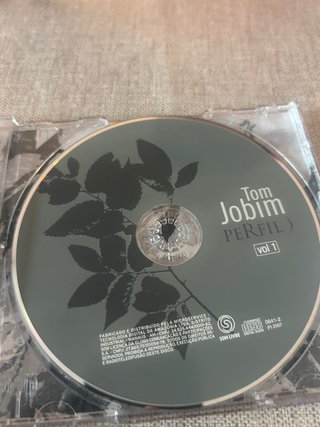 Lote 2 CDs Bossa Nova/Jazz Latino — Tom Jobim Perf