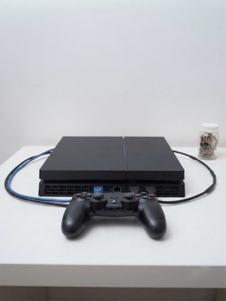 PS4 con mando y cableado original (500gb)