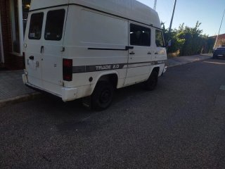 Nissan Trade 1990