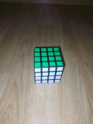 Cubos de Rubik y medidor de tiempo