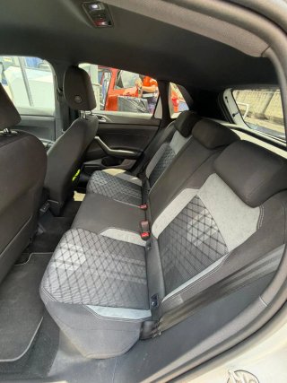 Volkswagen Polo 1.0 TSI R-Line Subrogación Renting