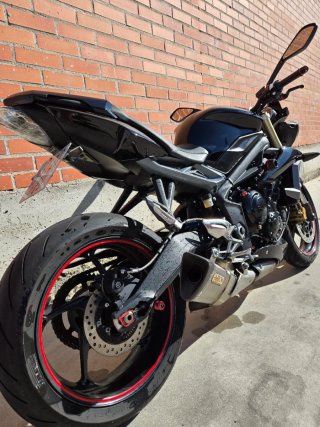 Moto Triumph Street Triple 675 S