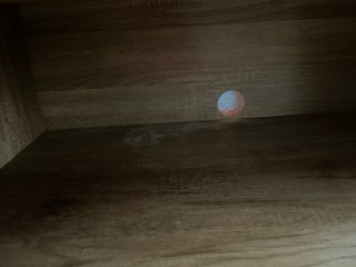 Mueble de televisión de madera con dos cajones
