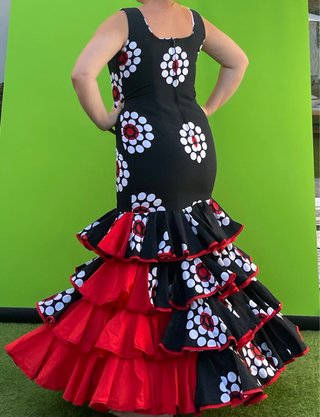 Traje de flamenca negro talla 44-46